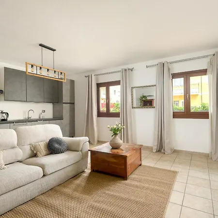 Zoe By Moderno Apartment